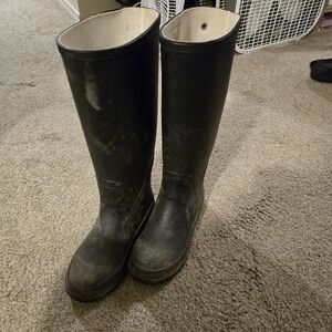 Womens Size 8 Waterproof Boots